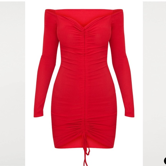 Pretty little thing red body con dress **like new, worn once** - Picture 4 of 4